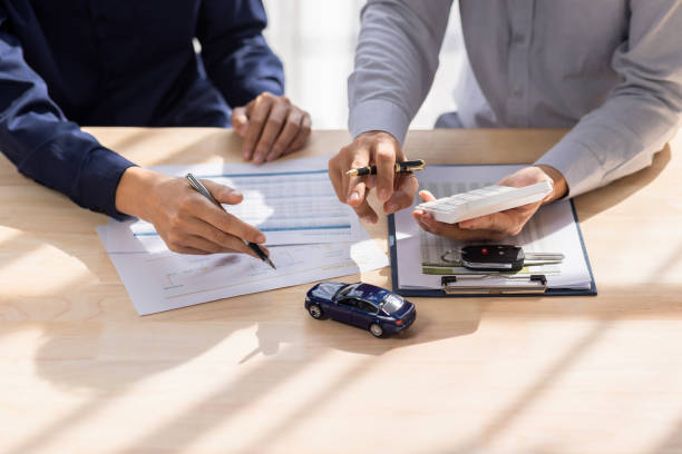 Save more on car insurance in Raleigh Hills, OR